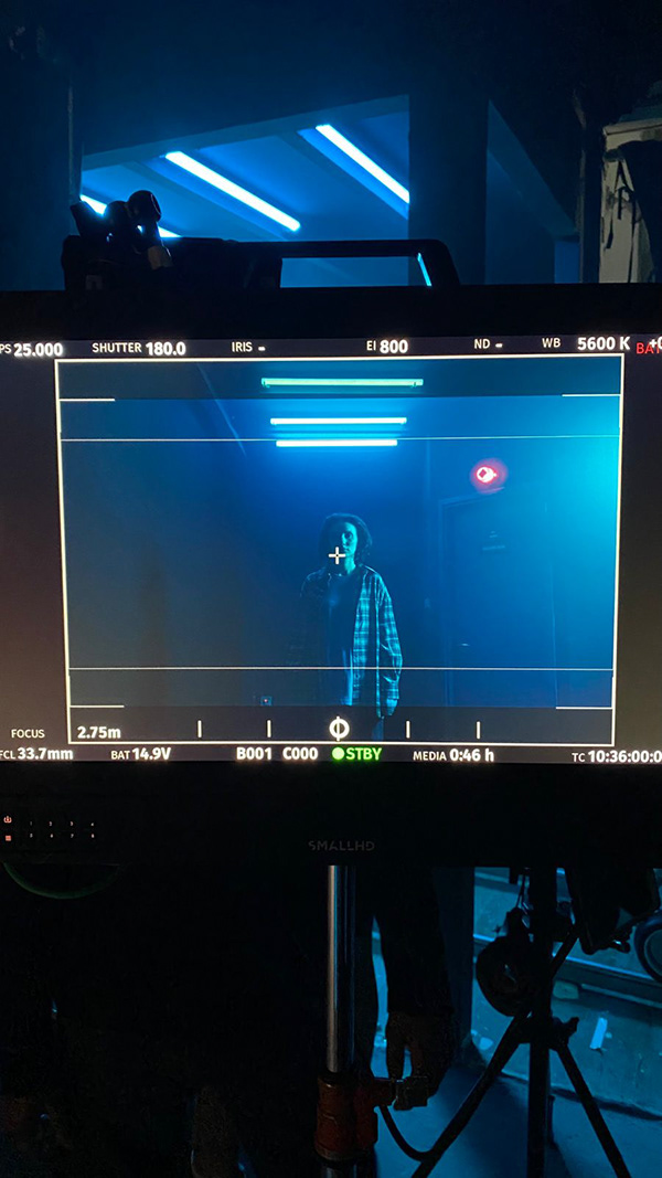Behind the scenes 1